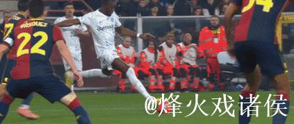 意甲第1易主！劳塔罗传射比肩三大神锋，国米2-1热那亚破魔咒登顶