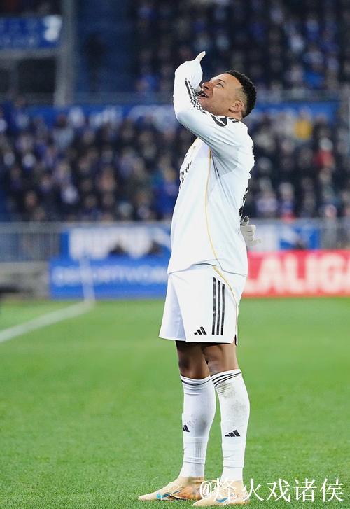 姆巴佩兄弟助皇马2比1胜阿拉维斯 姆巴佩兄弟助皇马2比1胜阿拉维斯